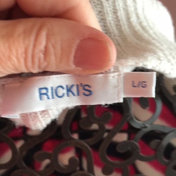 Ricki’s size large sweater - Picture 6 of 6
